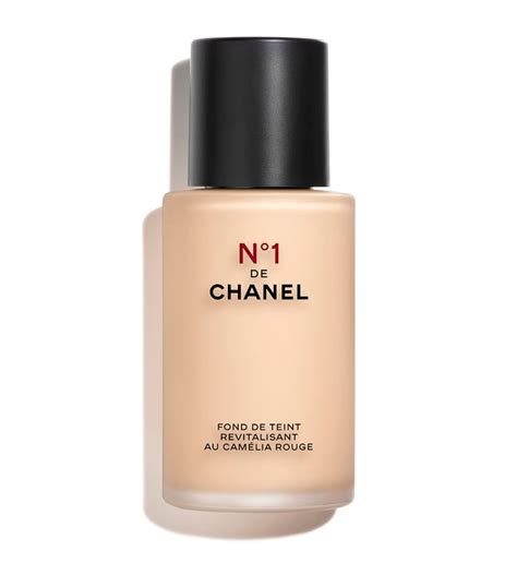 chanel illuminanti|N°1 DE CHANEL REVITALIZING FOUNDATION.